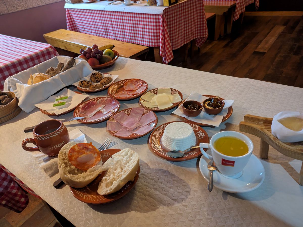 01-ausgedehntes Frühstück